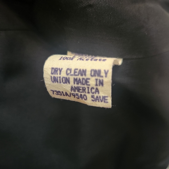 Karen Lawrence by Matthew black and Gold Embroidered evening Jacket. Sz 16 - Picture 10 of 12